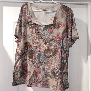 Paisley top 
Multicolored 
Size large 
New without tags
V-neck